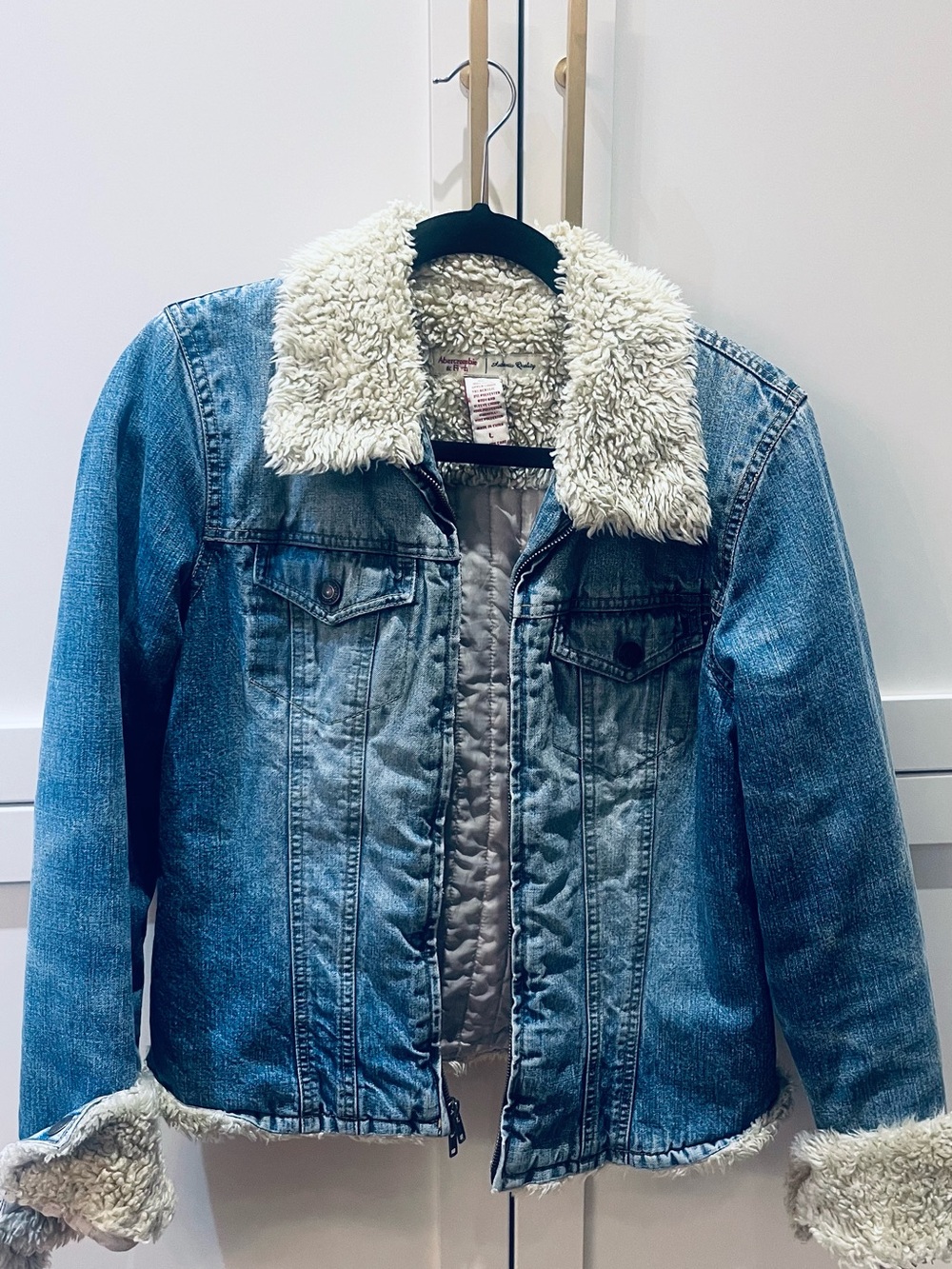 Abercrombie & Fitch Light Blue Denim Jacket with Cream Sherpa- Large